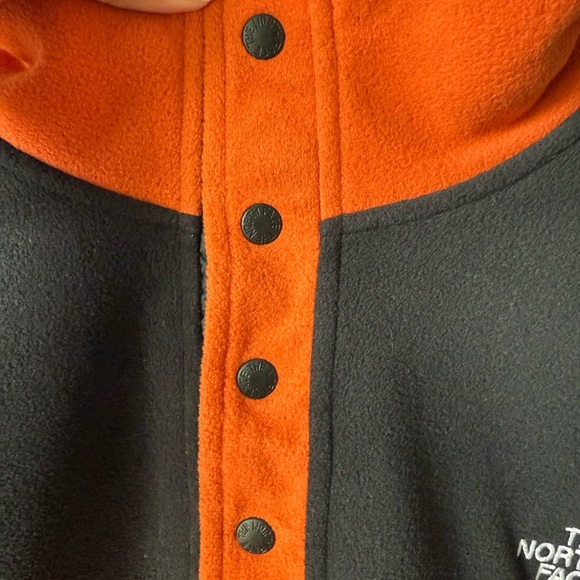 The North Face Black and Orange Fleece Jacket - Picture 4 of 6
